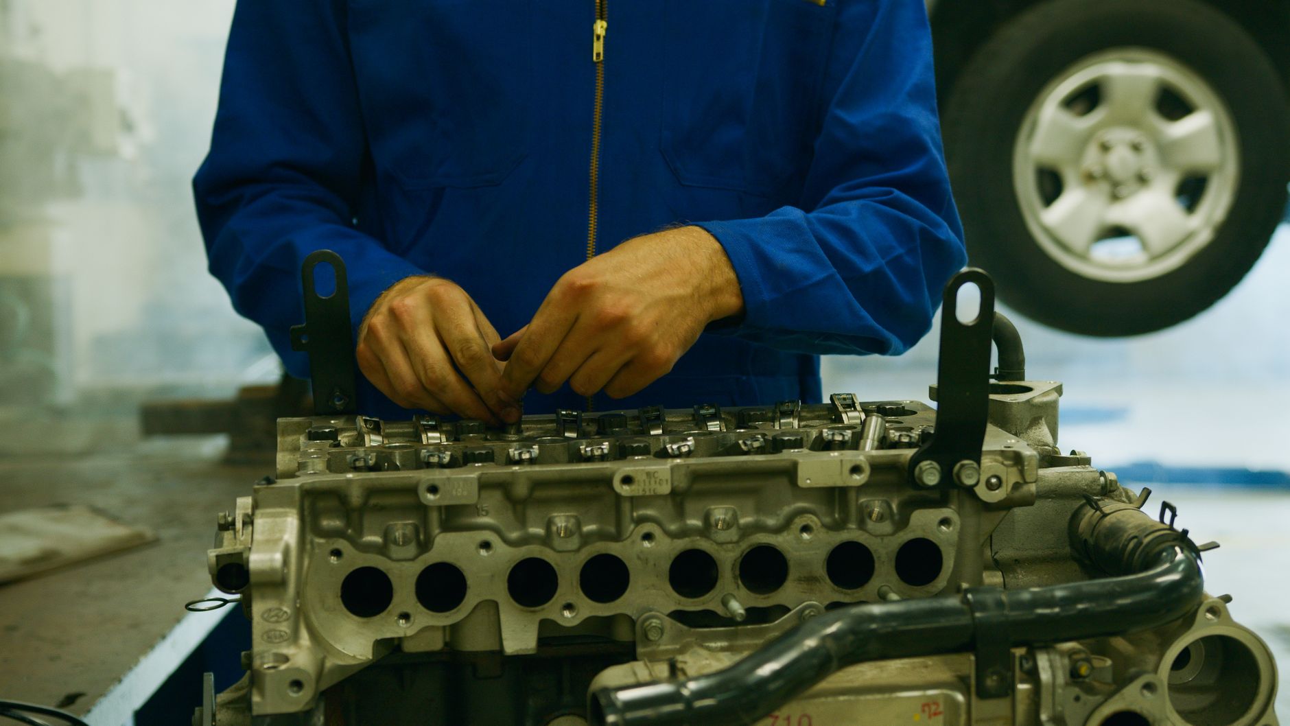 Auto reparatie in Groot-Ammers bij Autobedrijf Rozendaal